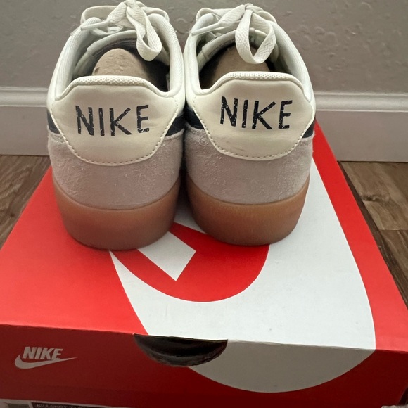 Leather Nike Sneakers - Picture 4 of 5